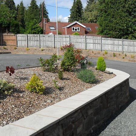 The Bear Bed & Breakfast Rhayader Bagian luar foto