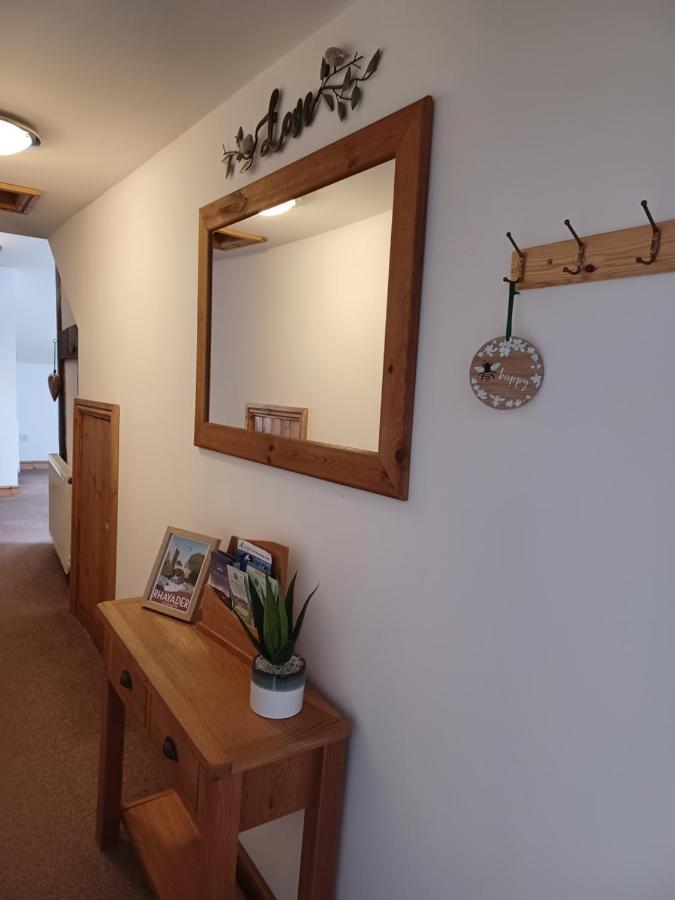 The Bear Bed & Breakfast Rhayader Bagian luar foto