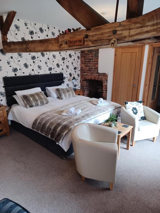 The Bear Bed & Breakfast Rhayader Bagian luar foto