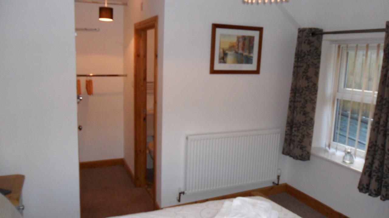 The Bear Bed & Breakfast Rhayader Bagian luar foto
