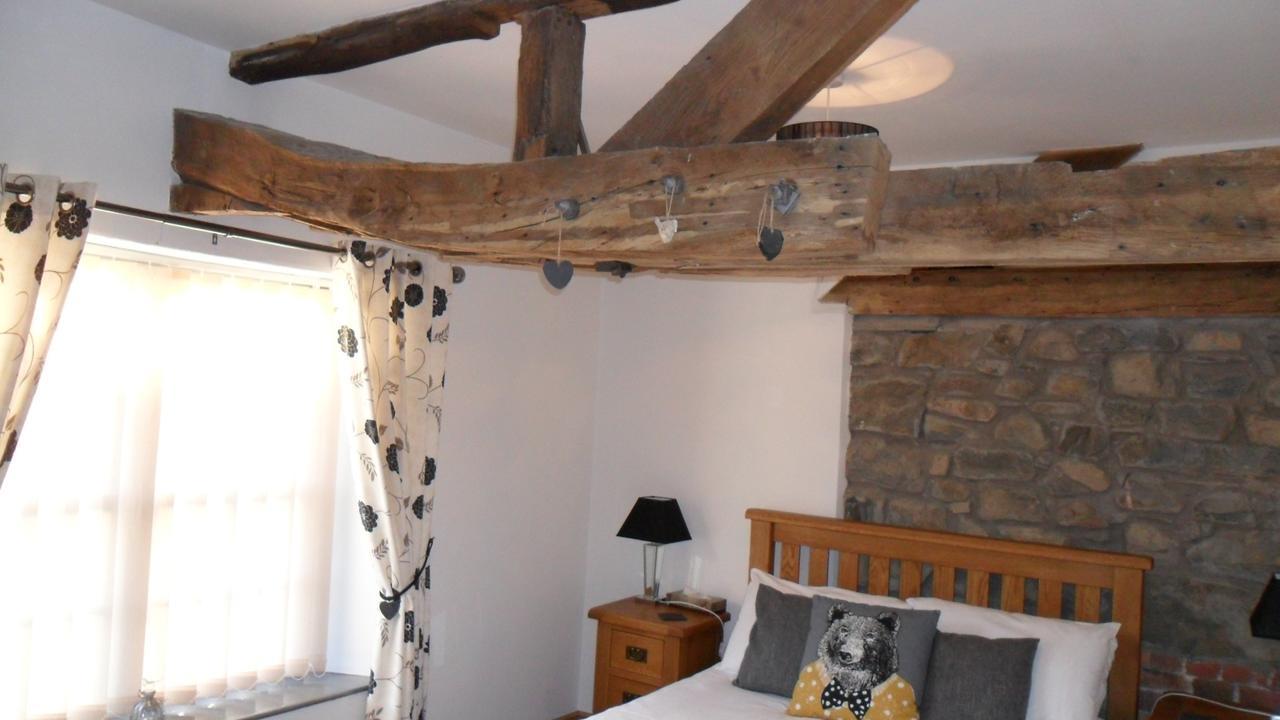 The Bear Bed & Breakfast Rhayader Bagian luar foto